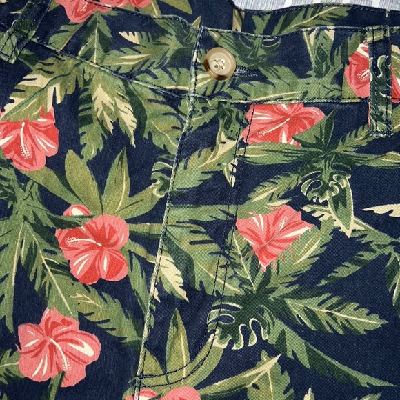 ☀️Tropical Summer Shorts🌺🌴 - Picture 2 of 9